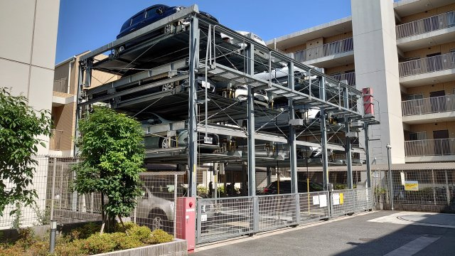 八王子市明神町２丁目の駐車場