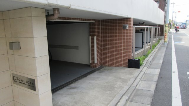 大田区仲六郷１丁目の駐車場のその他