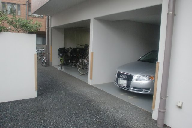 世田谷区新町２丁目の駐車場