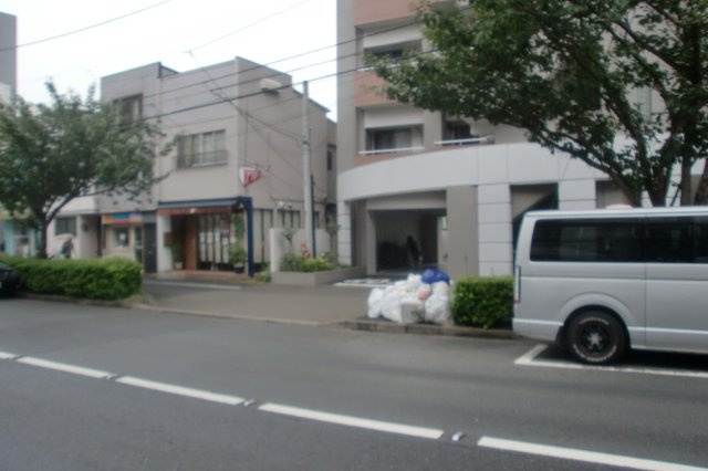 世田谷区新町２丁目の駐車場