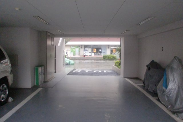 世田谷区新町２丁目の駐車場