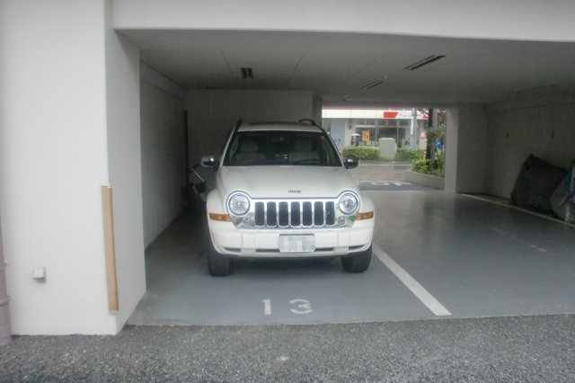 世田谷区新町２丁目の駐車場