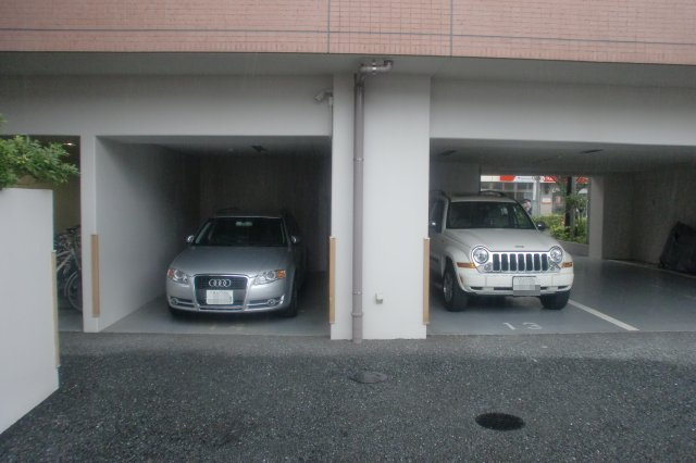 世田谷区新町２丁目の駐車場