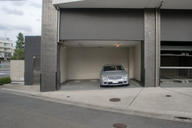大田区多摩川１丁目の駐車場
