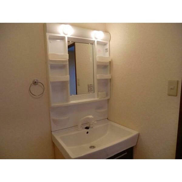 Surplus 葵の設備