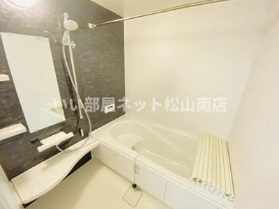 【浴室】 | リナーシェ古川北