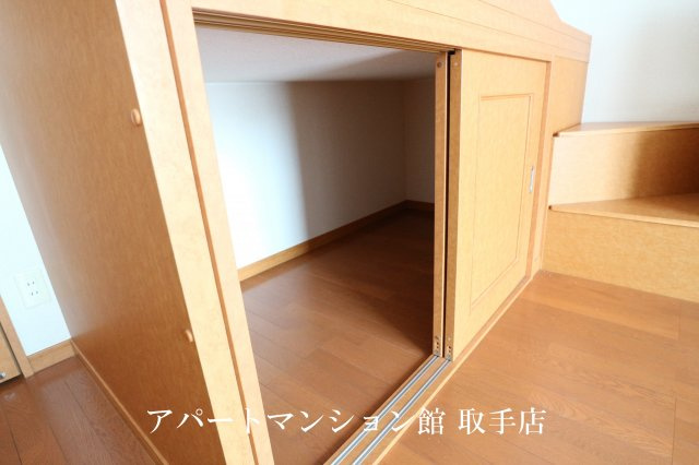 レオパレスＰｏｌａｒｉｓの収納