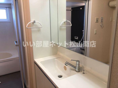 【洗面所】 | リヴェールＫ