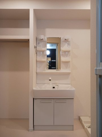 エレガンツァ　フィオーレの洗面所