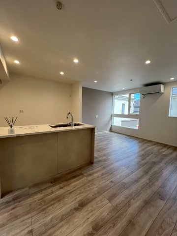 堂々完成！瀬田アドレスの高台！スカイバルコニー付き新築戸建1号棟！！の居間・リビング