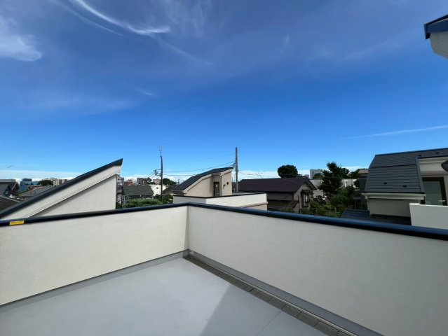 堂々完成！瀬田アドレスの高台！スカイバルコニー付き新築戸建1号棟！！のバルコニー|ルーフバルコニー