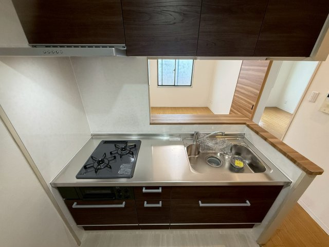 ライオンズマンション京都河原町のキッチン|2026年3月新規交換済みです。