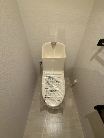 ライオンズマンション京都河原町のトイレ|お手洗いです。2026年3月新規交換済みです
