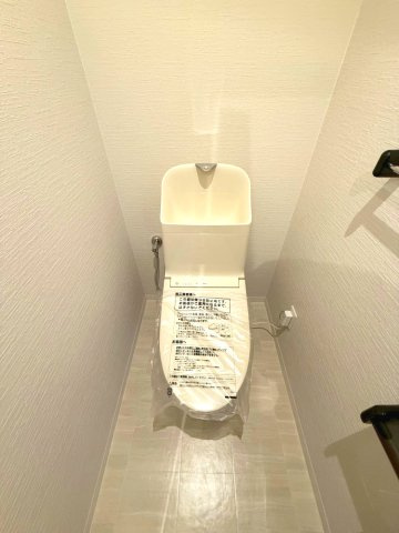 ライオンズマンション京都河原町のトイレ|お手洗いです。2026年3月新規交換済みです