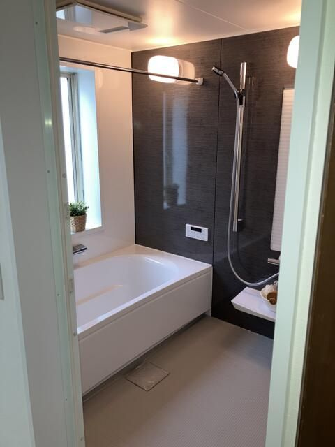 内外装修繕済／磯子区岡村３丁目ガレージ付き戸建の浴室