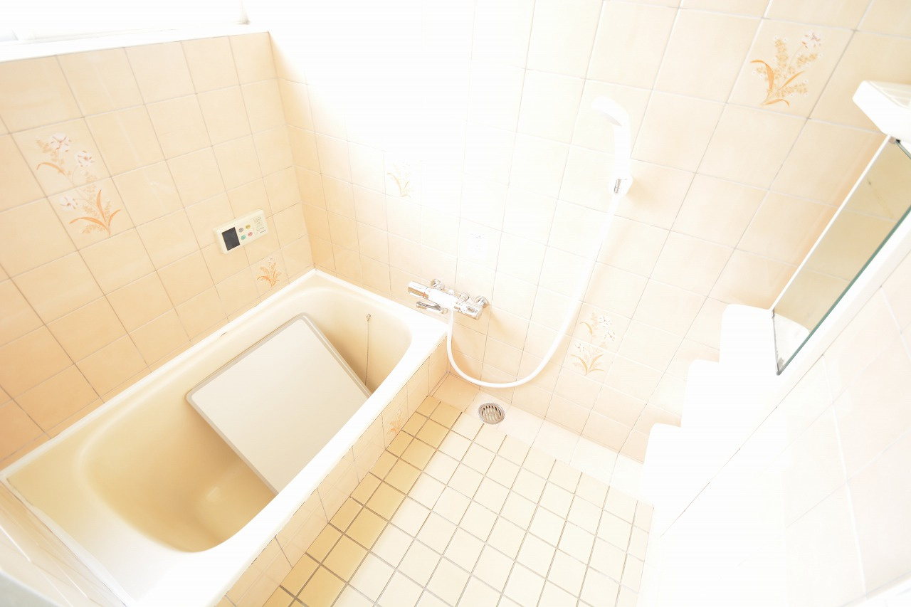 寺家一戸建の浴室|日々の疲れを癒すお風呂付です