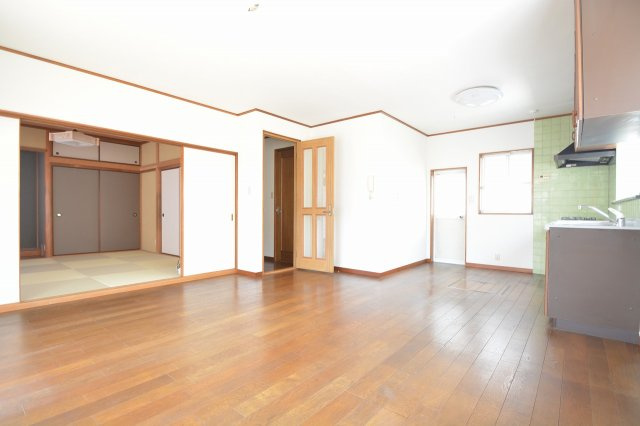 寺家一戸建の居間・リビング|おしゃれなリビングです