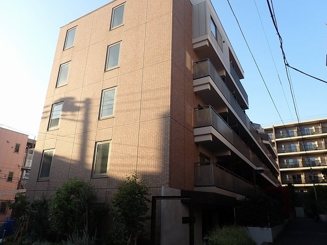 レジディア本郷菊坂プレイスの外観