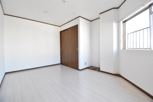 マンション楠木の寝室