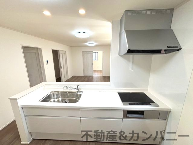 ハートフルタウン市坪北2期A号棟　市坪北2丁目新築分譲戸建（全3棟）のキッチン|キッチンでお料理をお楽しみください