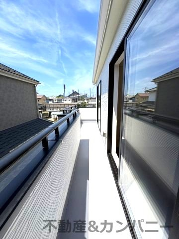 ハートフルタウン市坪北2期A号棟　市坪北2丁目新築分譲戸建（全3棟）のバルコニー