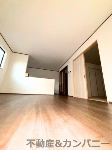 ハートフルタウン市坪北2期A号棟　市坪北の新築分譲戸建（全3棟）の前面道路含む現地写真|前面道路含む現地写真です