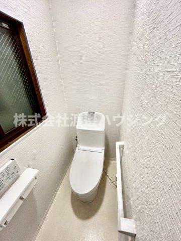 開明町１丁目一戸建のトイレ