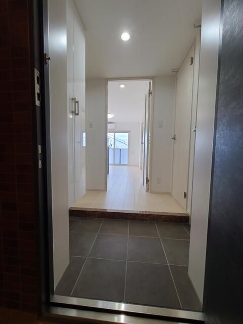 セピアコート上大岡の玄関