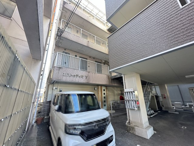 エストゥディオYの外観