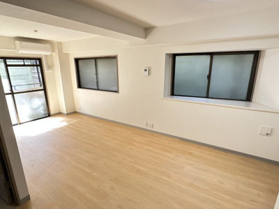 【居間・リビング】 | ラ・ベルセゾン