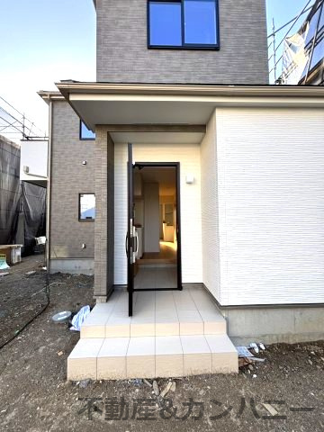 ハートフルタウン市坪北2期B号棟　市坪北の新築分譲戸建（全3棟）の前面道路含む現地写真|前面道路含む現地写真です