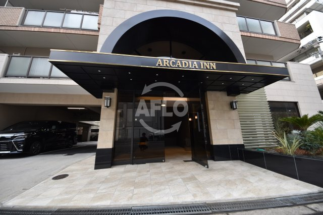 ARCADIA INN（アルカディアイン）　明治小学校区のエントランス|ARCADIA INN（アルカディアイン）　エントランス