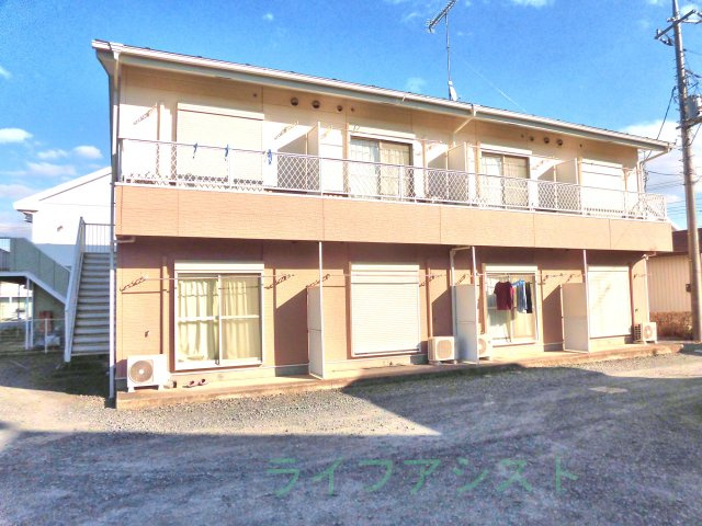 成田市西三里塚のアパート