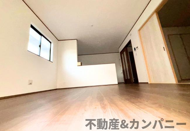 ハートフルタウン市坪北2期C号棟　市坪北の新築分譲戸建（全3棟）の居間・リビング|おしゃれなリビングです