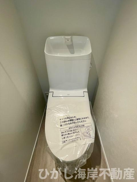 中郡二宮町山西　新築戸建　全２棟のトイレ|洗浄機能付きお手洗い