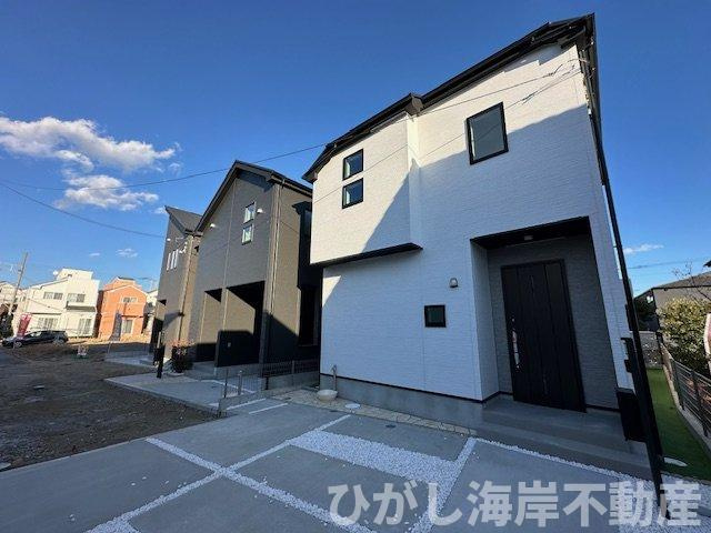 茅ヶ崎市美住町　新築戸建　全6棟の前面道路含む現地写真|現地外観