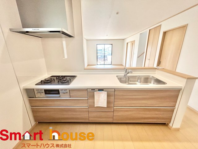 【キッチン】 | 綾瀬市深谷中　新築3棟 | キッチンワークしながら大切な家族との会話を楽しむ。家族のコミュニケーションが生まれるキッチンです♪