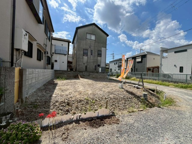 富田町5丁目Aプラン　建築条件付土地の土地図|スーパー・コンビニが徒歩圏内でお買い物便利！