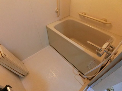 【浴室】 | フレール鶴山台100棟