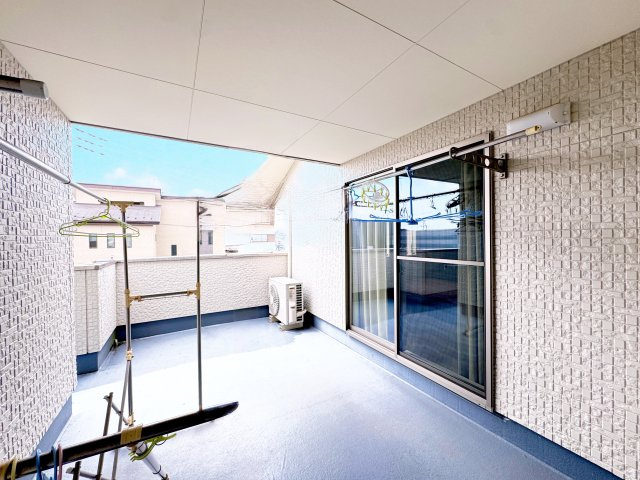 太田市龍舞町　中古住宅のバルコニー
