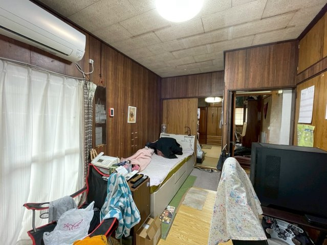 牛久市南１丁目　中古戸建の洋室