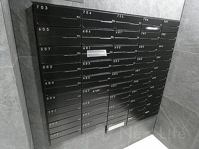 RELUXIA横濱吉野町のエントランス