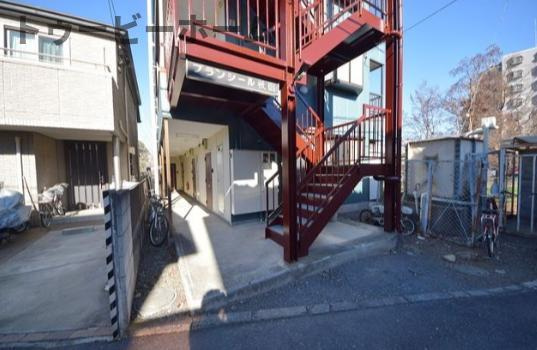 プランシール祇園のエントランス|ゆとりのあるエントランスです