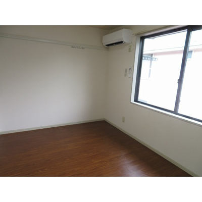 【居間・リビング】 | グリーンフラッツ旗の台 | 居室