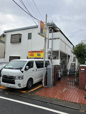 大岡山プラザの外観