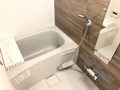 【浴室】 | セントラル　レジデンス | バス