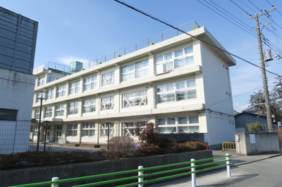 八王子市立第二小学校／370m