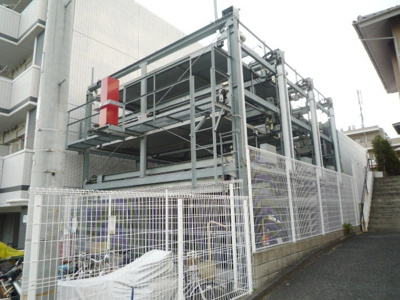 立体駐車場（車種制限あり・要空き確認）