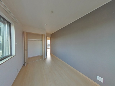 【洋室】　角部屋・２面採光のお部屋です★