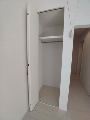 ★洋服を掛けられるクローゼット★